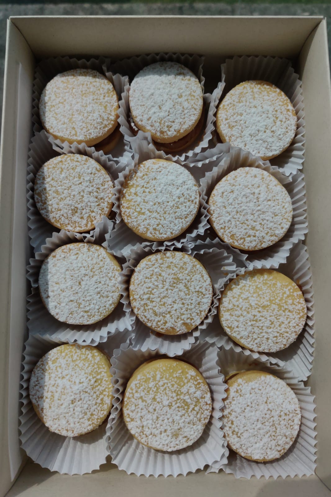 Caja de alfajores x12
